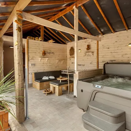 Prachtige En Luxueuze Vakantiewoning Is Hof Leskensdaele Dom wakacyjny